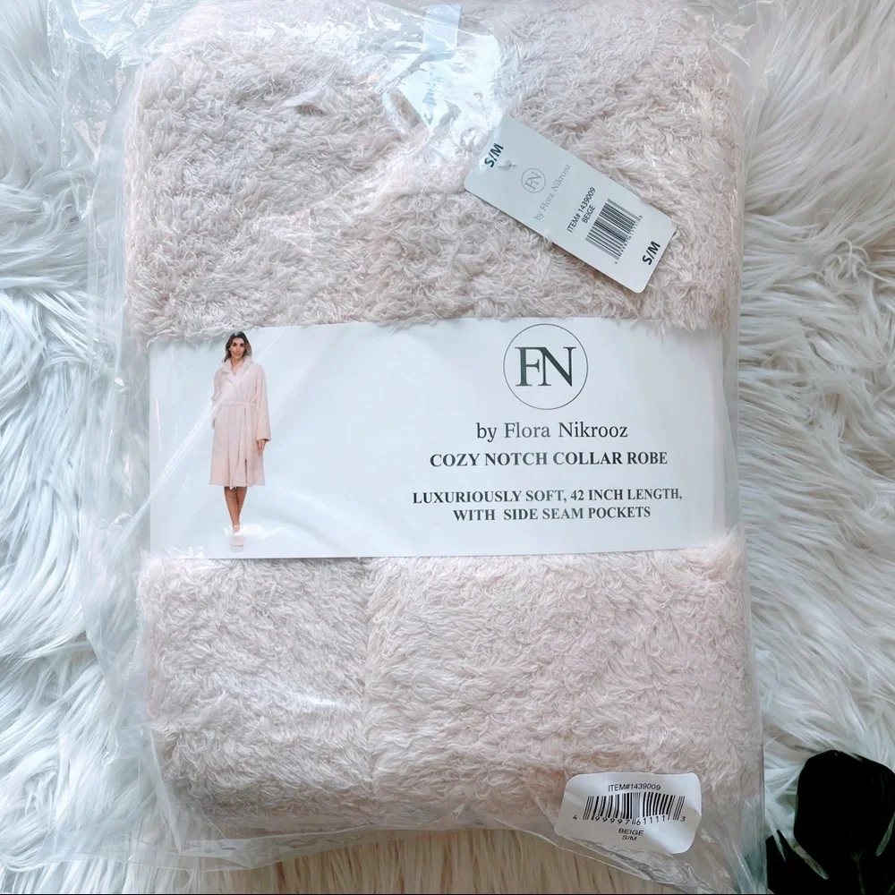 Flora Nikrooz Plush Beige Ivory Luxury Robe small / medium